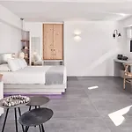 Hotel Elysian Santorini 3*