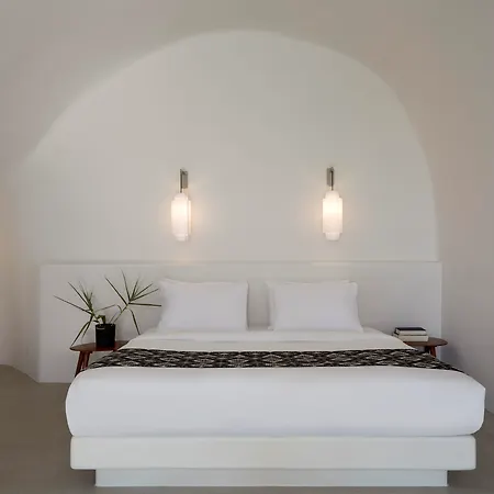 Elysian Santorini Hotel