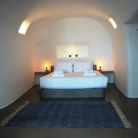 Hotel Elysian Santorini 3*