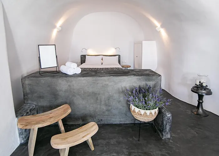 Elysian Santorini 3*