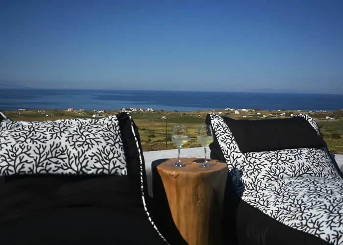 Elysian Santorini Hotel 3*