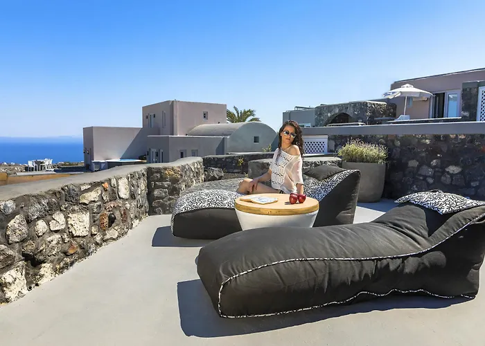 Elysian Santorini 3* Oia (Santorini)