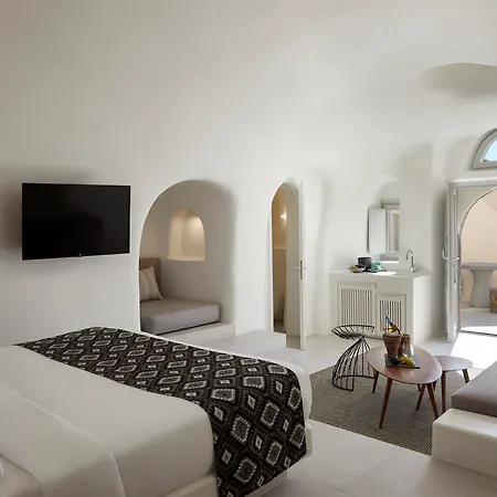 Elysian Santorini Hotel Oia