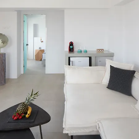 Elysian Santorini فندق 3*