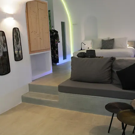 Elysian Santorini