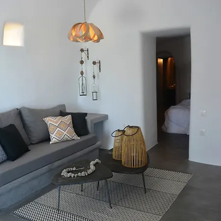 Elysian Santorini فندق 3*