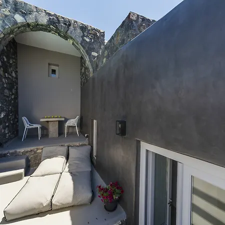 Elysian Santorini