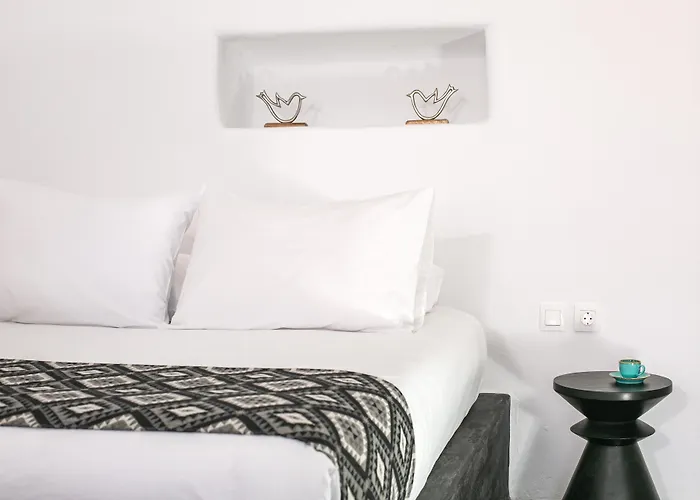 Elysian Santorini Hotel