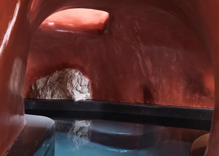 Elysian Santorini Hotel Oia