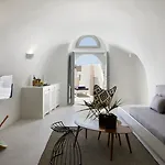 Elysian Santorini Hotel
