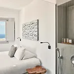 Hotel Elysian Santorini Oia