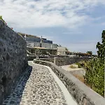 Elysian Santorini 3*